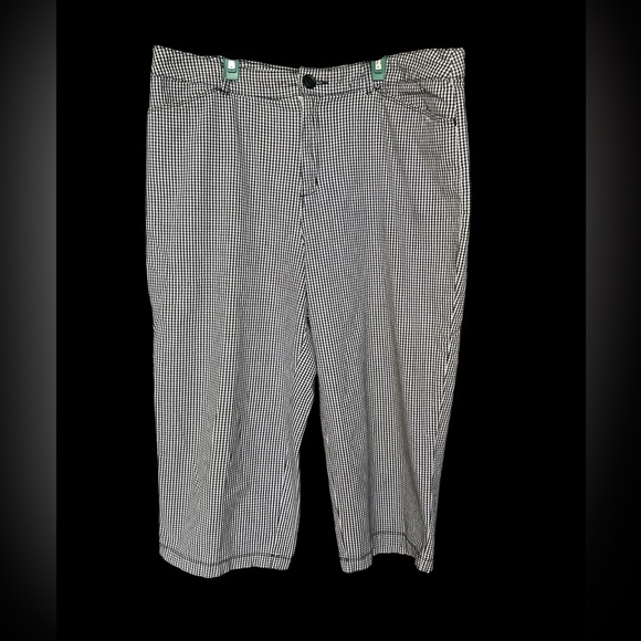 Croft & Barrow Black and White Gingham Capri Pants Size 14 - Picture 1 of 4